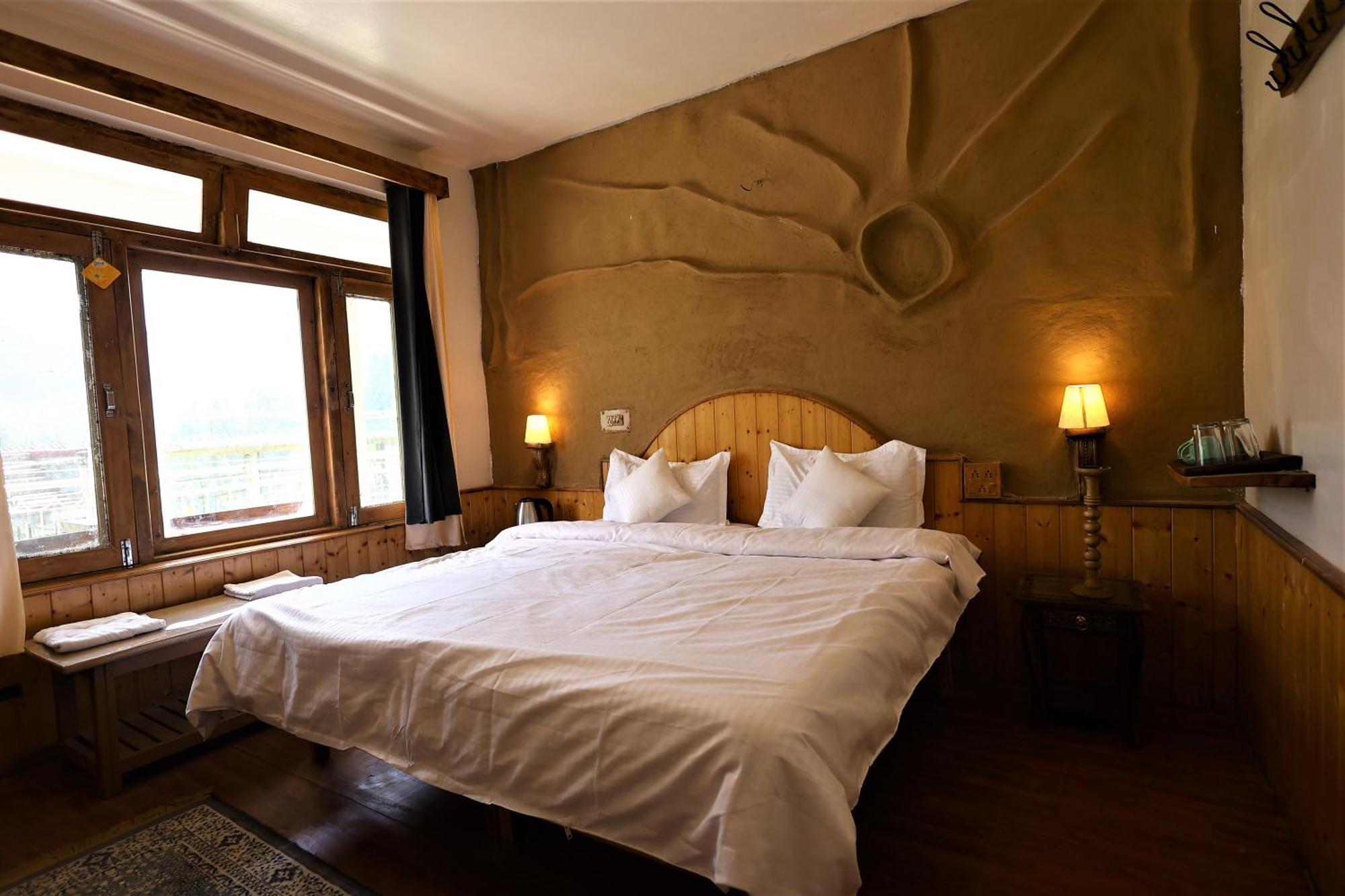 Beholden Stay And Cafe - Manali, Rooms & Dorms ภายนอก รูปภาพ