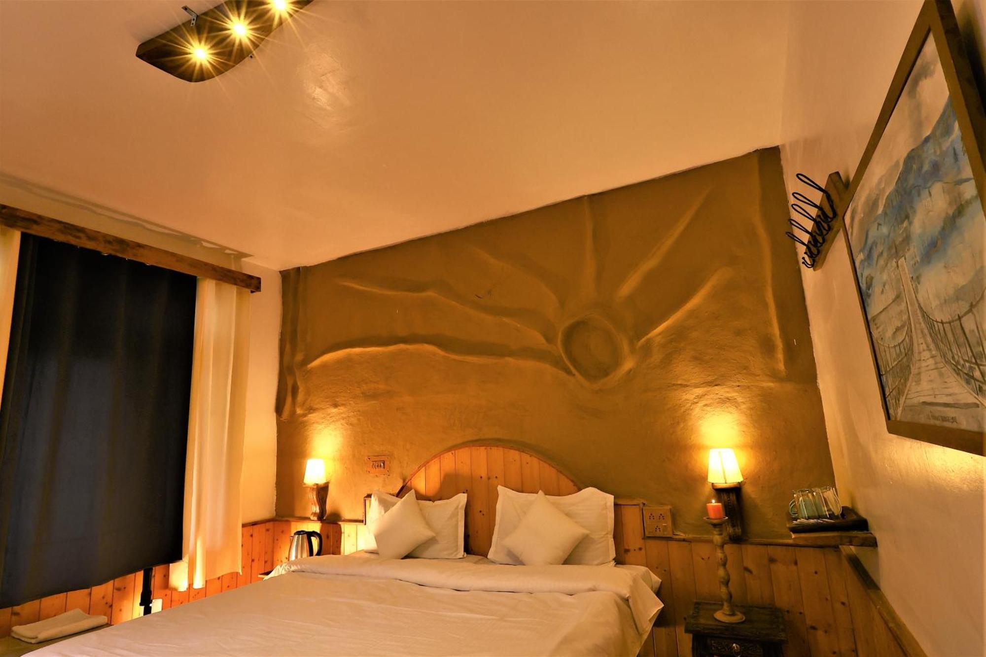 Beholden Stay And Cafe - Manali, Rooms & Dorms ภายนอก รูปภาพ
