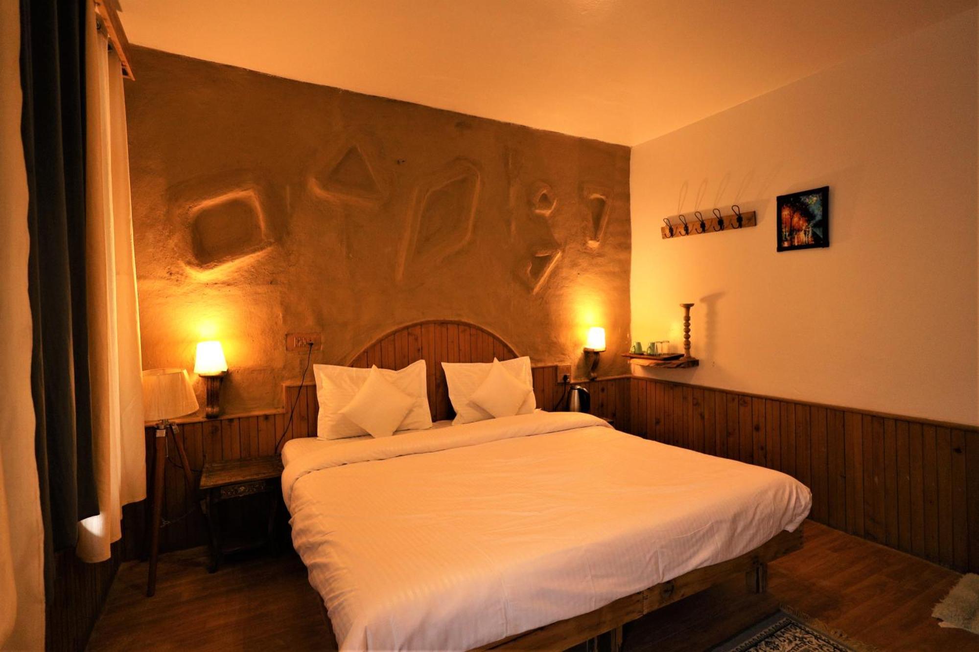 Beholden Stay And Cafe - Manali, Rooms & Dorms ภายนอก รูปภาพ