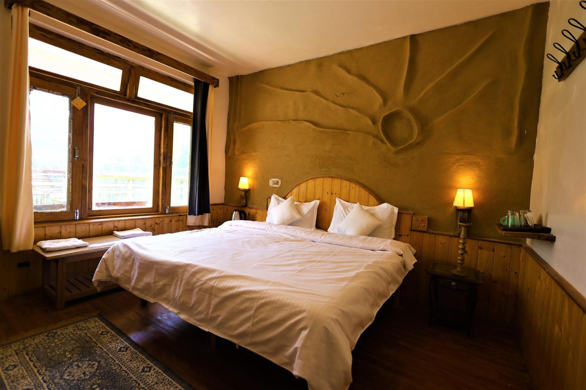 Beholden Stay And Cafe - Manali, Rooms & Dorms ภายนอก รูปภาพ